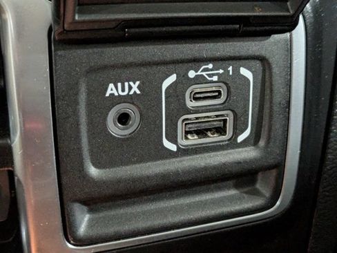 Used 2022 Jeep Wrangler Unlimited Sport w/ Xtreme Recon 35" Tire Package AWD/4WD image 21