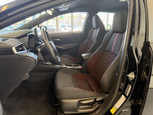 Used 2023 Toyota Corolla SE w/ Carpet Mat Package (TMS) FWD image 25