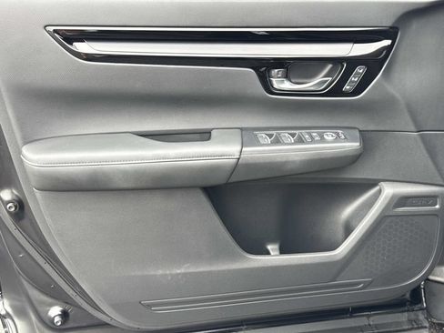 Used 2025 Honda CR-V EX-L image 18