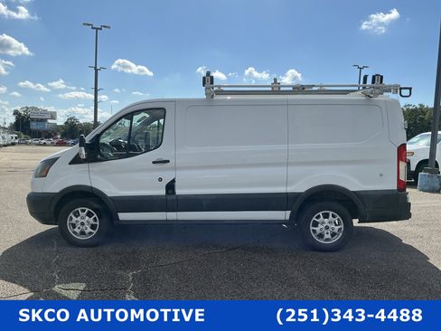 Used 2016 Ford Transit 250 130 Low Roof RWD image 2