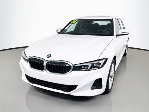 Used 2025 BMW 330i xDrive Sedan AWD/4WD image 10