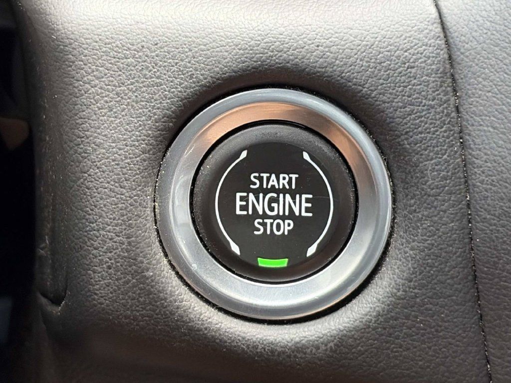 Used 2023 Chevrolet Tahoe LT AWD/4WD image 34