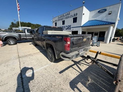 Used 2022 Chevrolet Silverado 2500 W/T w/ WT Convenience Package AWD/4WD image 38