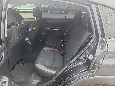 Used 2016 Subaru Crosstrek 2.0i Premium AWD/4WD image 24