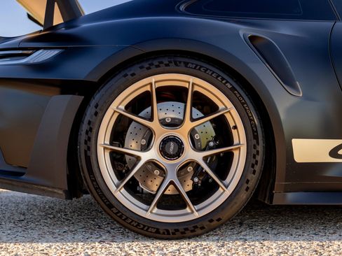 Used 2025 Porsche 911 GT3 RS image 31