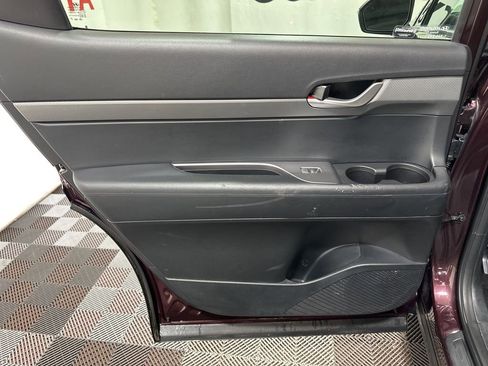 Used 2024 Hyundai Palisade SE image 17