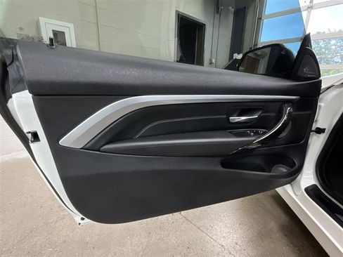 Used 2019 BMW 430i xDrive Coupe w/ Convenience Package image 10