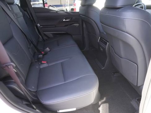 Used 2025 Lexus GX 550 w/ Cold Area Package image 16