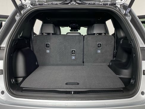 New 2026 Jeep Grand Cherokee Altitude AWD/4WD image 19