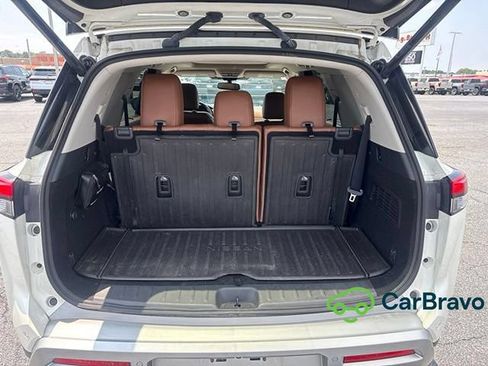 Used 2022 Nissan Pathfinder Platinum w/ Cargo Package AWD/4WD image 9