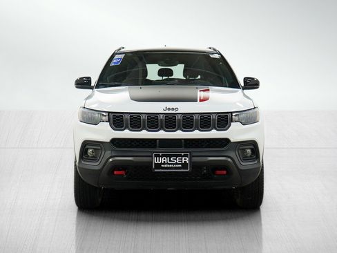 Used 2025 Jeep Compass Trailhawk AWD/4WD image 8