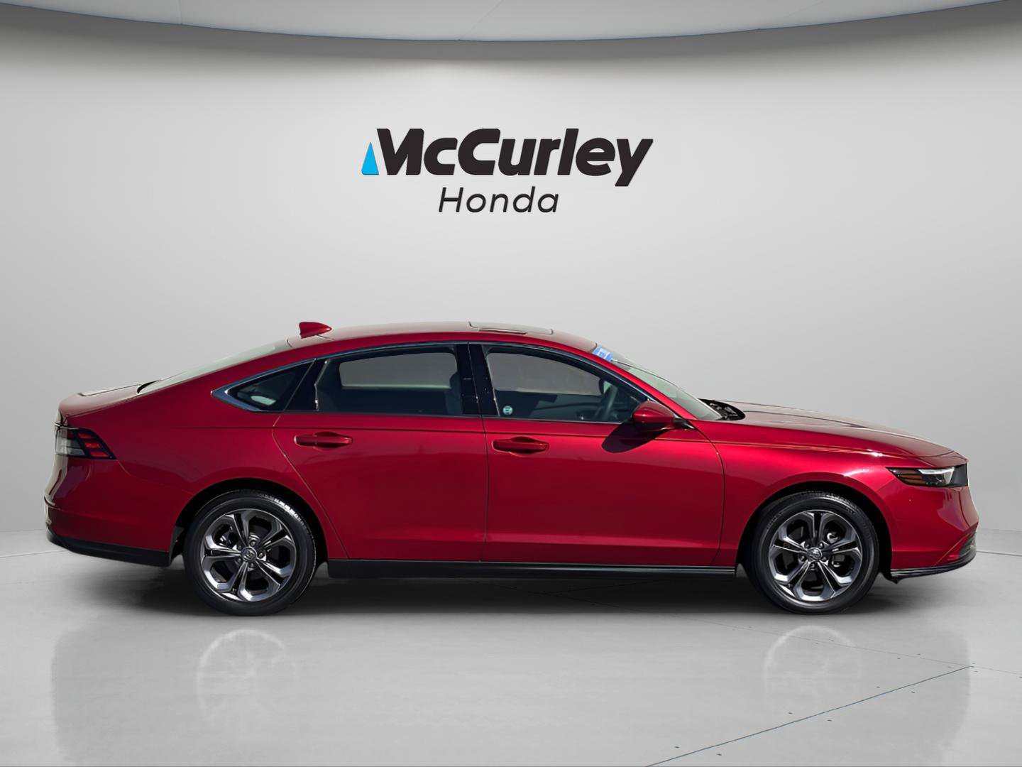 Certified 2023 Honda Accord EX image 2