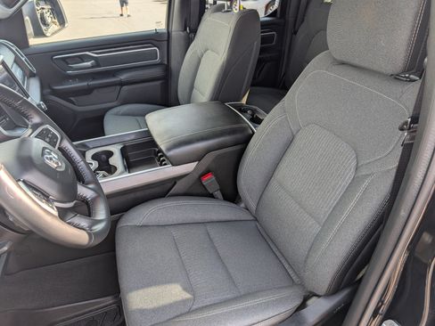 Used 2020 RAM 1500 Big Horn AWD/4WD image 11