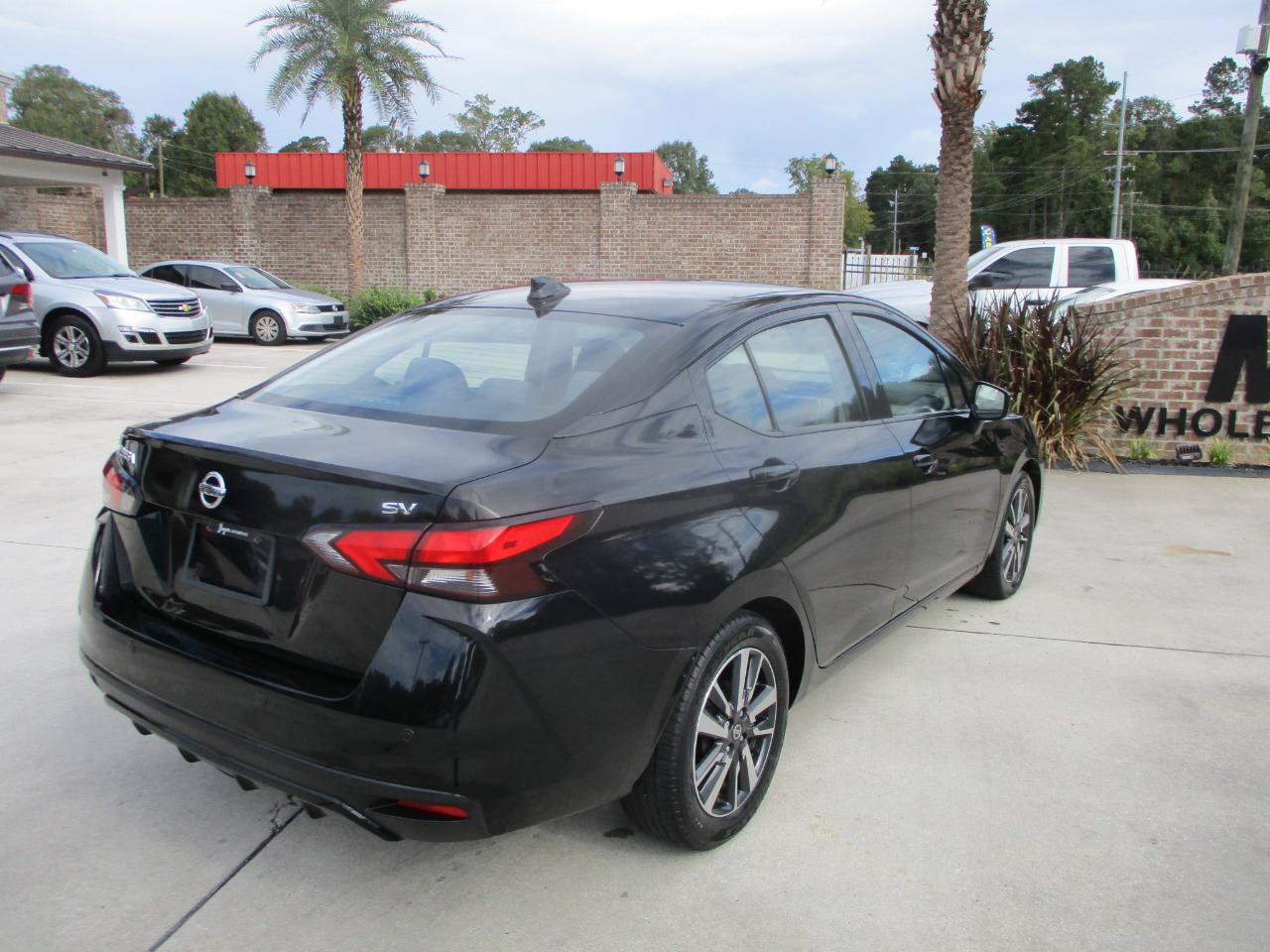 Used 2021 Nissan Versa SV FWD image 26