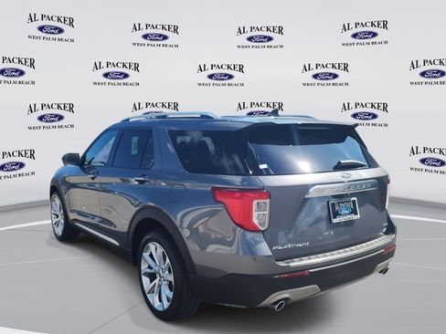 Certified 2023 Ford Explorer Platinum w/ Technology Package image 3
