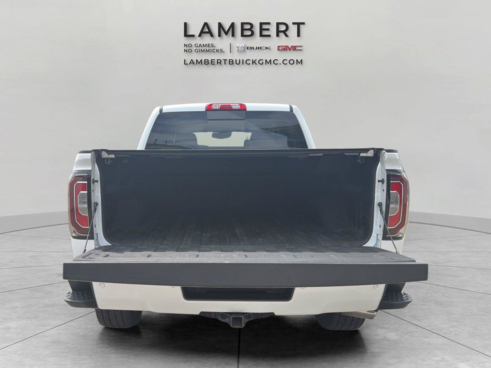 Used 2018 GMC Sierra 1500 Denali AWD/4WD image 9