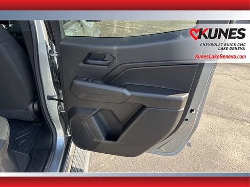 New 2025 Chevrolet Colorado Trail Boss w/ Off-Road Front Bumper Package image 18