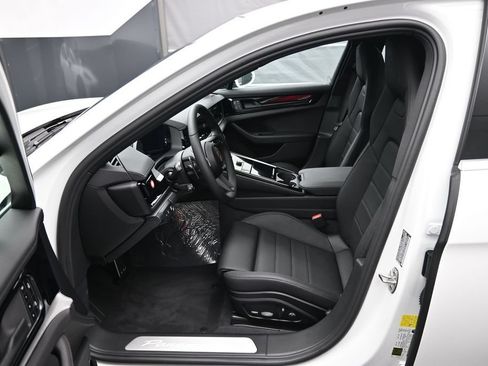 New 2026 Porsche Panamera 4 AWD/4WD image 5