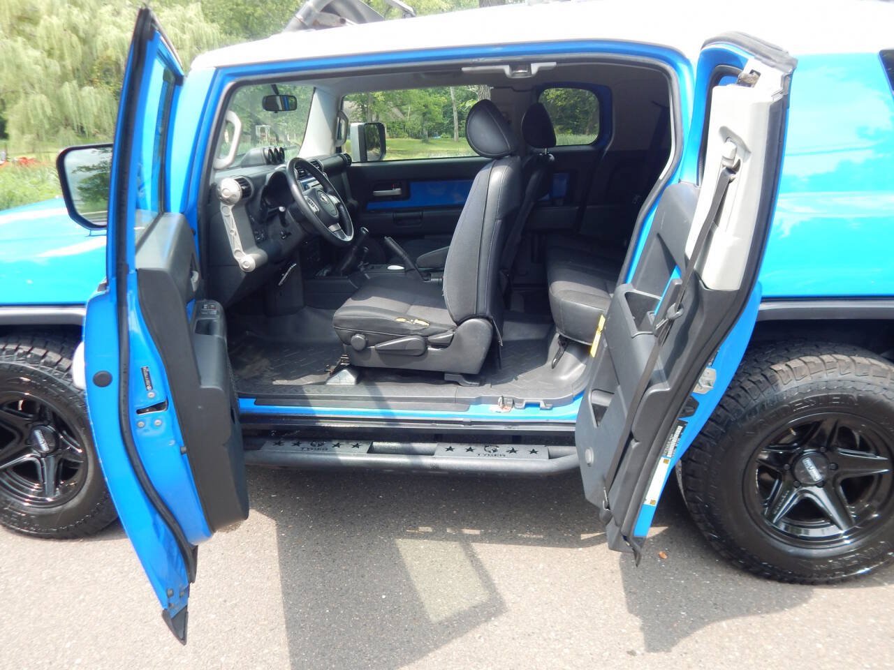 Used 2007 Toyota FJ Cruiser 4WD w/ Upgrade Pkg 1 image 14