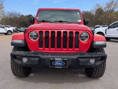 Used 2021 Jeep Gladiator Sport image 9