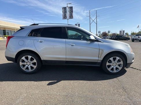 Used 2016 Cadillac SRX Performance FWD image 2