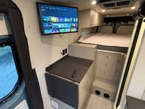 Used 2019 Mercedes-Benz Sprinter 4x4 170 image 8