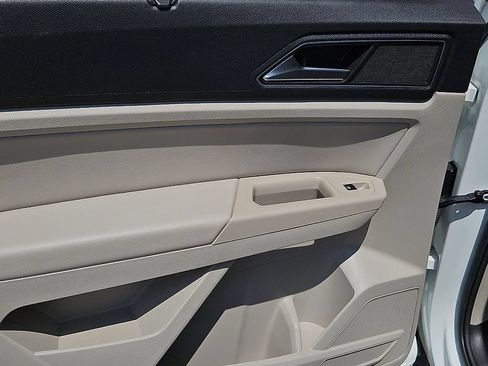 Used 2019 Volkswagen Atlas SE w/ Towing Package FWD image 17