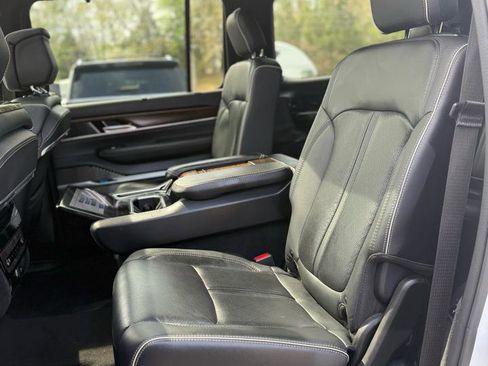 Used 2023 Jeep Grand Wagoneer Series II AWD/4WD image 13