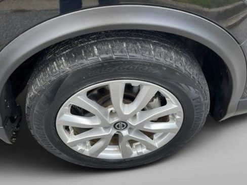 Used 2021 Nissan Rogue Sport S FWD image 4