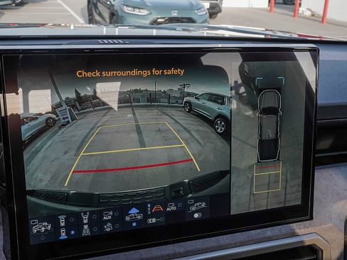 New 2025 Toyota Tacoma Trailhunter image 30