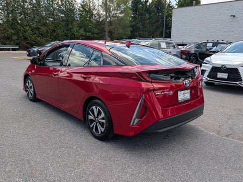 Used 2017 Toyota Prius Prime Premium w/ Carpet Mat Package FWD image 3