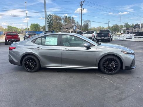 New 2026 Toyota Camry SE FWD image 2
