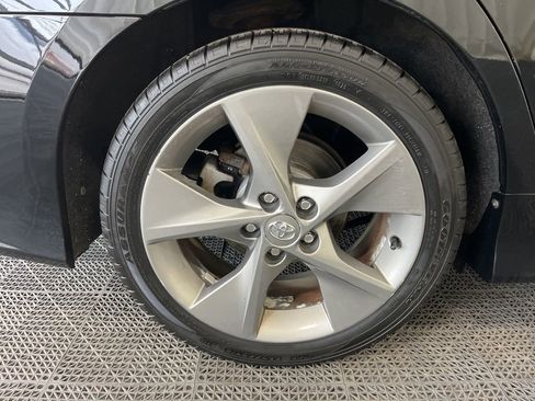 Used 2012 Toyota Camry SE FWD image 29