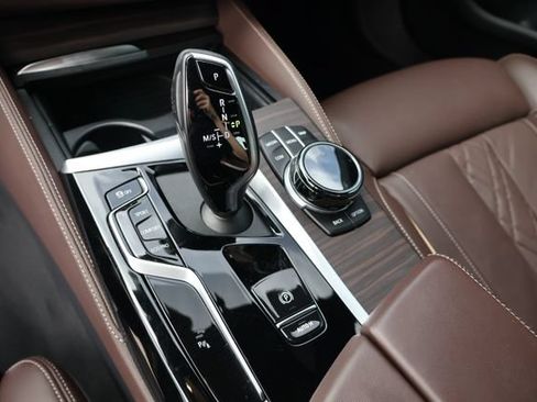Used 2022 BMW 540i w/ Executive Package RWD image 14
