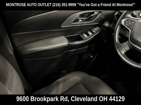 Used 2023 Chevrolet Traverse LT FWD image 39
