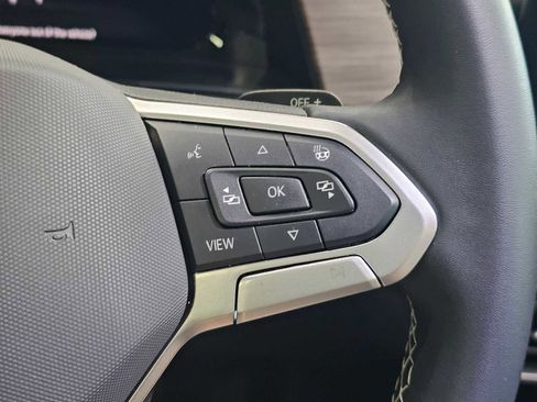 Used 2025 Volkswagen Atlas SEL AWD/4WD image 28