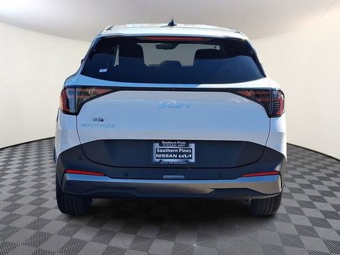 New 2026 Kia Sportage EX image 5