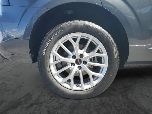 New 2026 Audi Q3 quattro 2.0T AWD/4WD image 5
