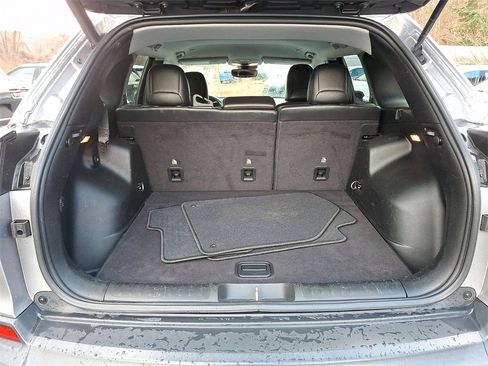 Used 2019 Jeep Cherokee Limited w/ Technology Group image 29