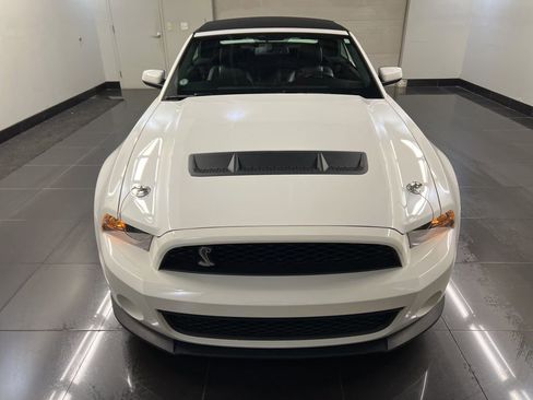 Used 2011 Ford Mustang Shelby GT500 w/ SVT Performance Pkg image 3