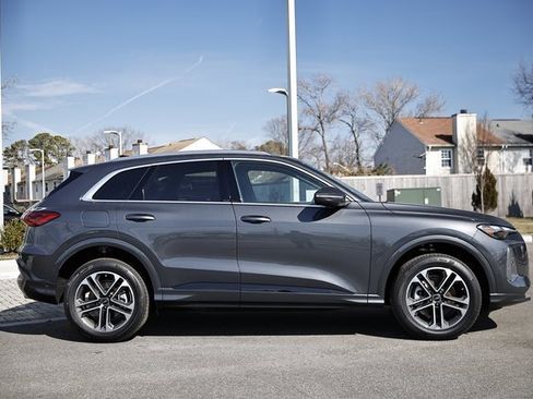 New 2025 Audi Q5 Premium image 4