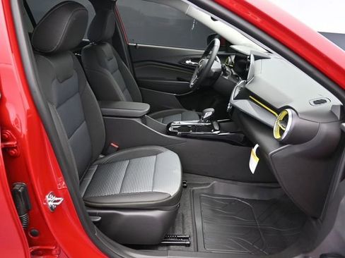 New 2026 Chevrolet Trax LT image 40