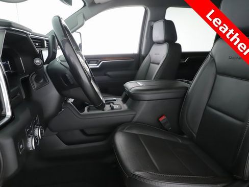 Used 2025 GMC Sierra 2500 Denali image 17