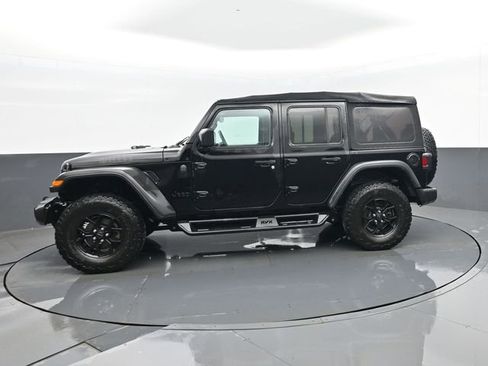 Used 2024 Jeep Wrangler Unlimited Sport AWD/4WD image 5