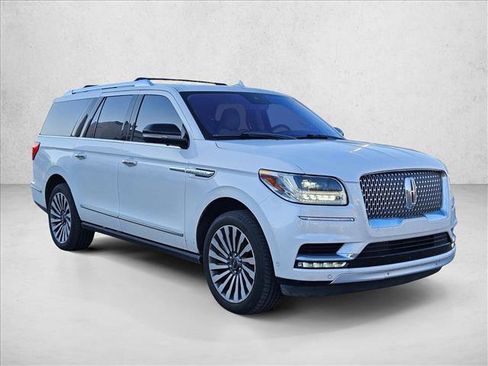 Used 2019 Lincoln Navigator L Reserve w/ Cargo Package image 3
