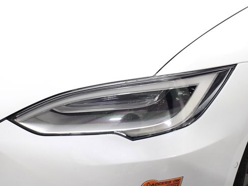 Used 2020 Tesla Model S AWD image 3