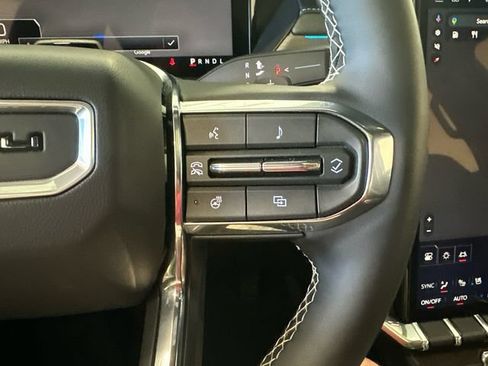 Used 2026 GMC Acadia Denali w/ Super Cruise Package AWD/4WD image 13