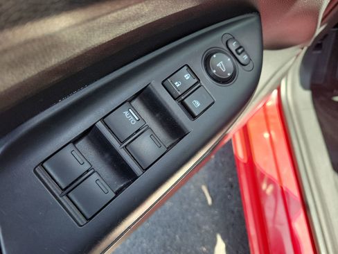 Used 2020 Honda Fit LX image 18
