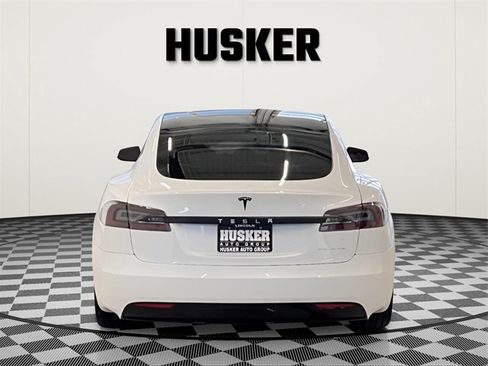 Used 2020 Tesla Model S Long Range Plus image 8