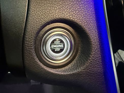 Used 2023 Mercedes-Benz C 300 Sedan image 35